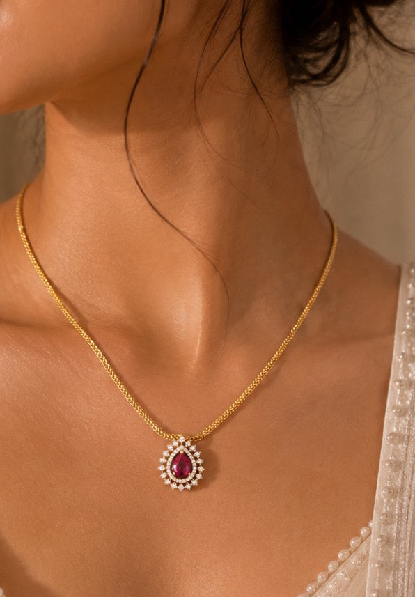 Necklace set ruby white stone