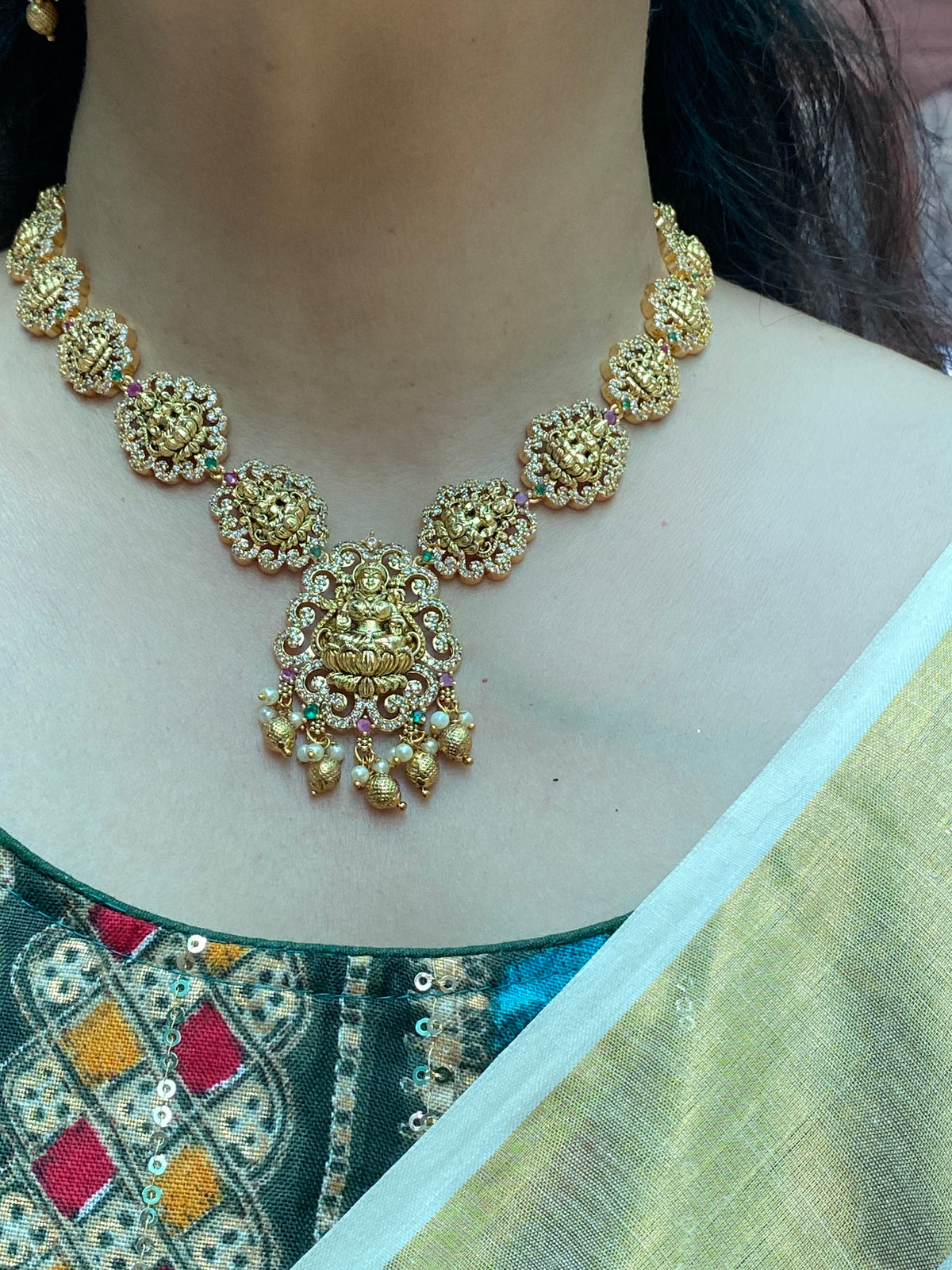 Gold Antique Temple Necklace Set