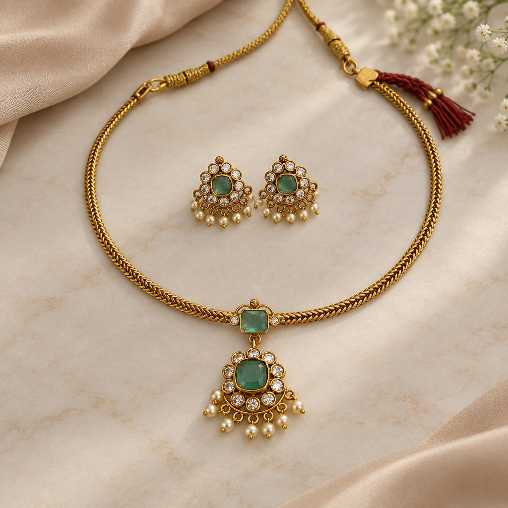 Emerald Green Gold Necklace Set
