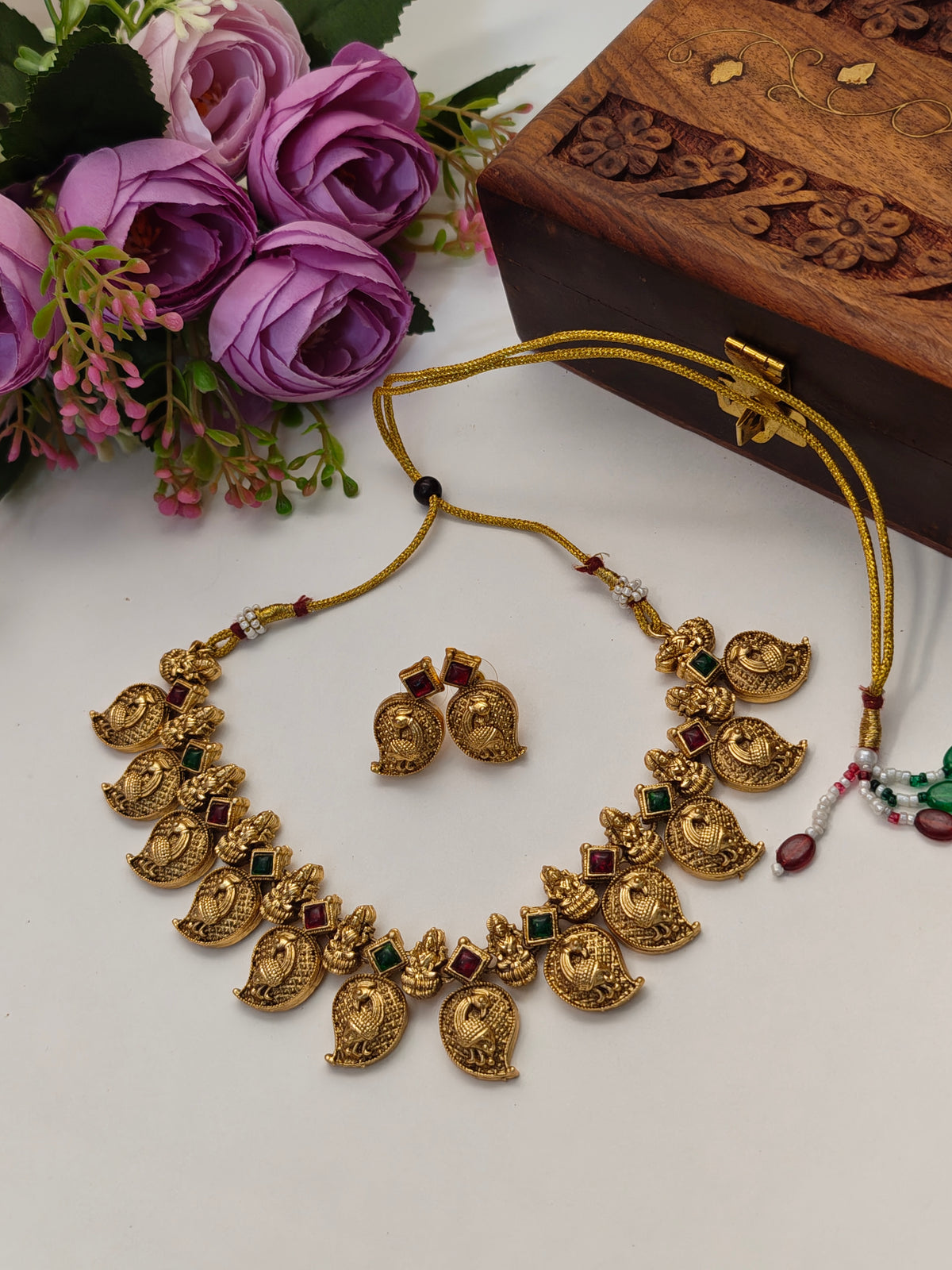 Red Green Antique Gold-Peacock Necklace set