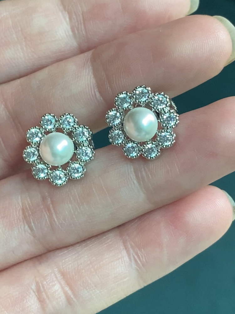 Pearl Centre Stud Earrings